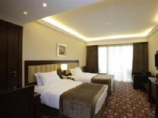 Lancaster Raouche 4*